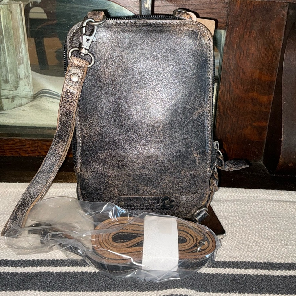 NWT Bed Stu Leather Alelike Crossbody Wristlet Phone Wallet Black Lux MSRP $185 - Picture 2 of 16